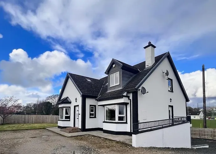 Spacious 4 Bedroom Perfect Location
